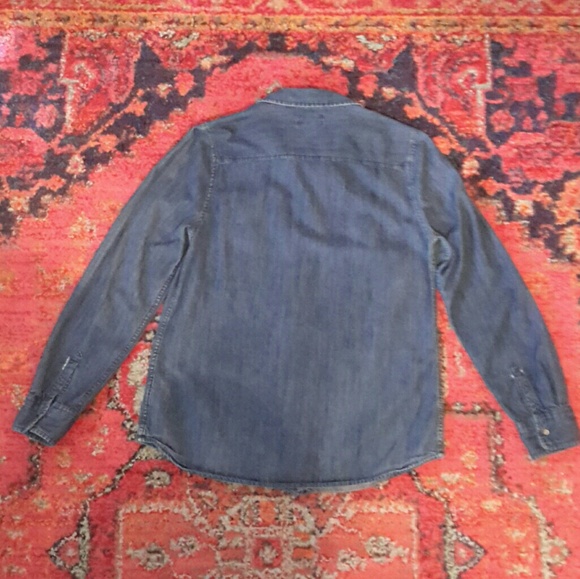 GAP Boyfriend Fit Denim Shirt Women's Size Small - Picture 2 of 4